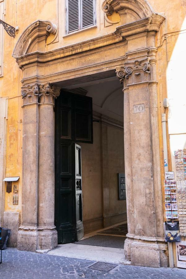 Hadrianus Temple - The Venue Collection 2* Roma