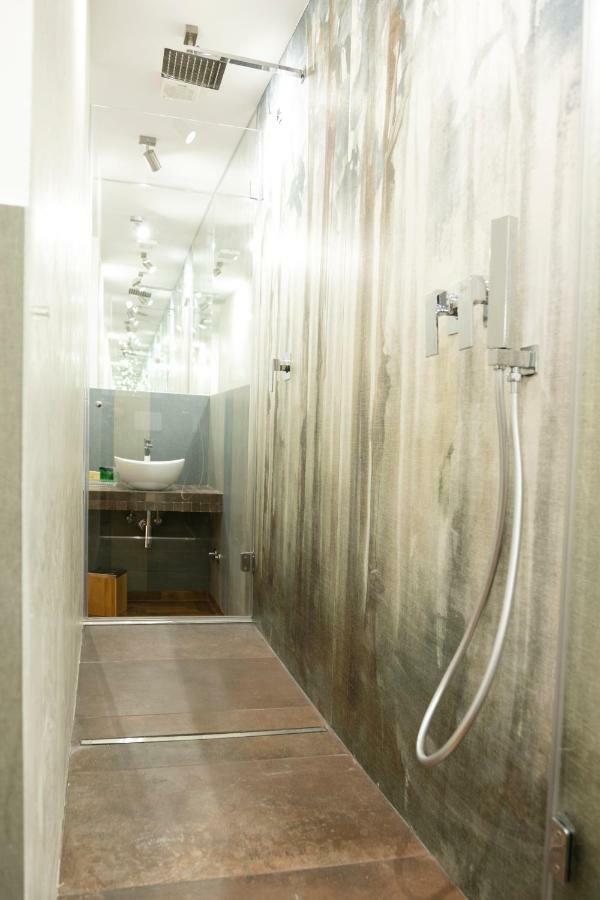 Guest house Hadrianus Temple - The Venue Collection Rome